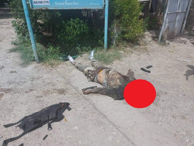 (Alleged) IMAGE of one of the ISKP attackers killed in clashes with ANDSF.  #Jalalabad  #Nangarhar  #Afghanistan
