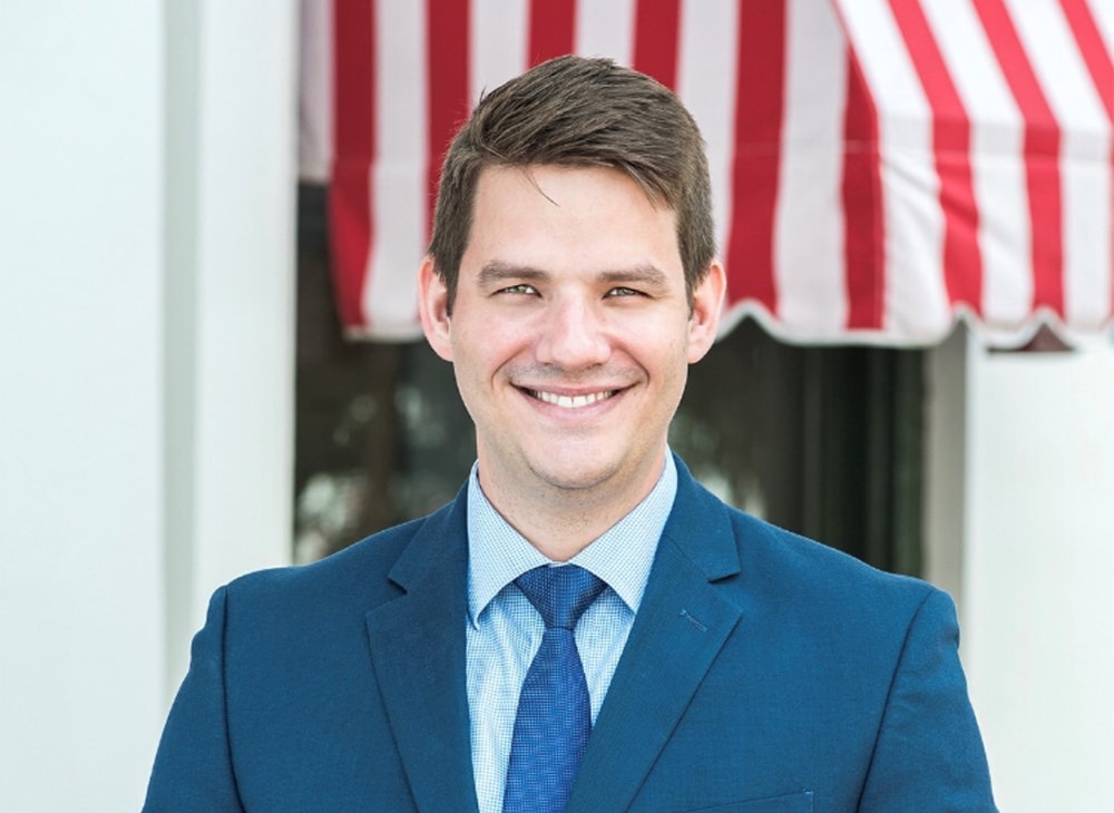 PeterSchorschFL's tweet photo. Insurance pro BG Murphy joins Florida Association of Insurance Agents (@FAIA_Florida), Kyle Ulrich (@kulrichfaia) named CEO 

https://t.co/Y7y7XnyYKD 

#FlaPol https://t.co/vtfyQULJOn