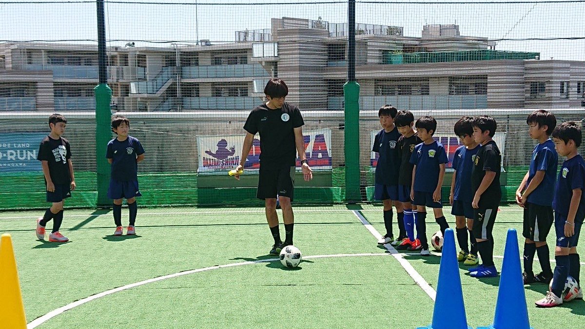 Scdスポーツクラブ はやぶさイレブントップチームの監督と選手が教えるスペシャルスクールの様子です 昨日の講師は鹿島アントラーズや浦和レッズで活躍した阿部敏之監督と 東京ヴェルディユース出身の田代蓮太選手でした はやぶさイレブン 鹿島 Scdスポーツクラブ はやぶさイレブントップチームの監督と選手が教えるスペシャルスクールの様子です 昨日の講師は鹿島アントラーズや浦和レッズで活躍した阿部敏之監督と 東京ヴェルディユース出身の田代蓮太選手でした はやぶさイレブン 鹿島