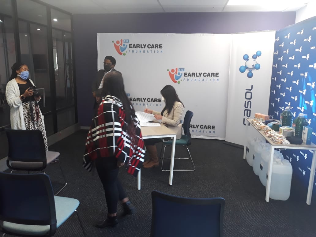 concerningmj's tweet photo. Shout out to my @SasolSA  Satellite Operations colleagues for donating thousands of liters of hand sanitiser to various schools, municipalities, and for those on the front-line. Visit https://t.co/3IykGA7UiS to learn more #SasolinSociety https://t.co/9YhTzfrZY7
