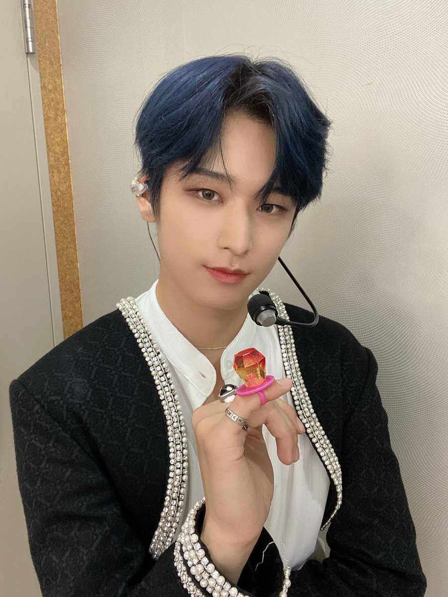 WE_THE_BOYZ's tweet photo. [주연] 약속해줘어~🤙 https://t.co/os86aoCwTa