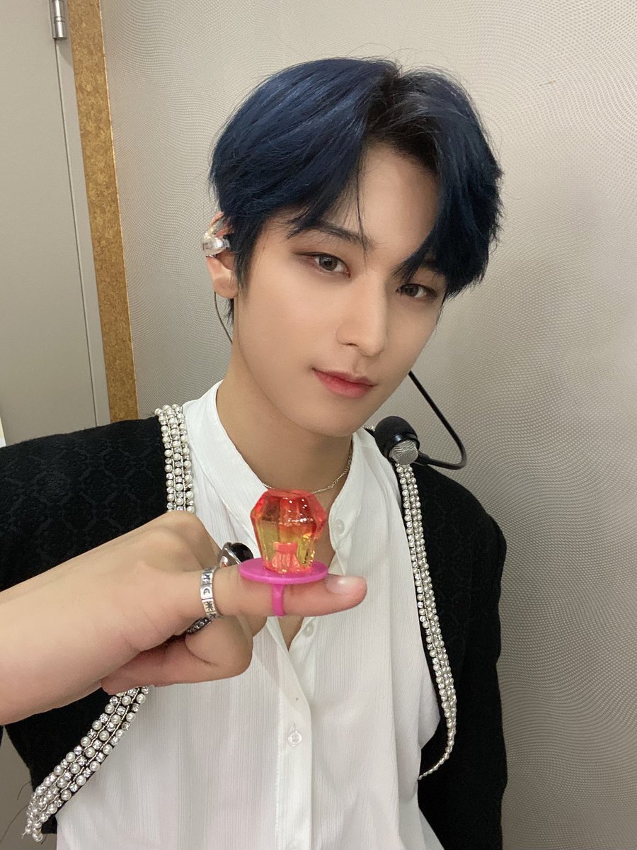 WE_THE_BOYZ's tweet photo. [주연] 약속해줘어~🤙 https://t.co/os86aoCwTa