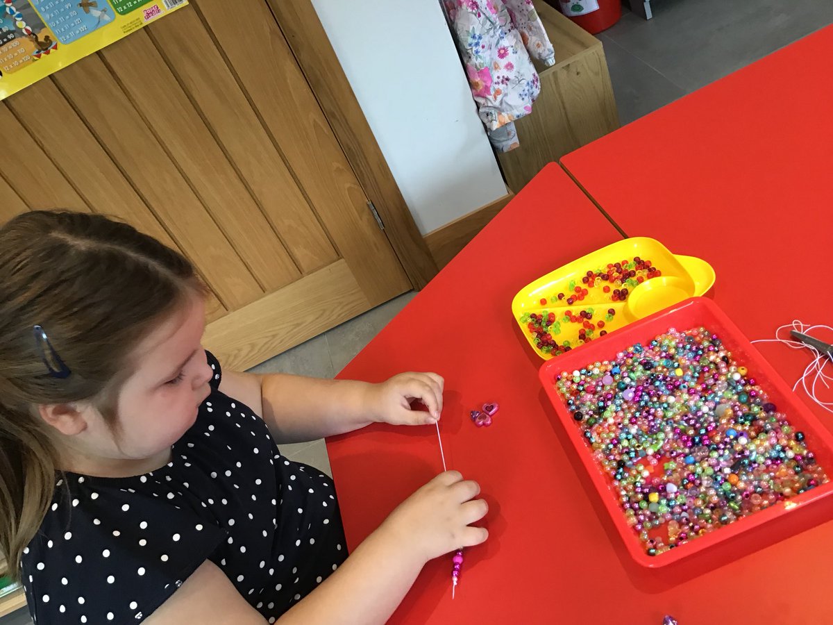 still_kel's tweet photo. Some fine motor skills development this morning as C gets #creative making her mummy a special bracelet. ☺️👏💗#homebasedchildcare #concentrationskills #artsandcrafts #earlyyears https://t.co/klFfzVM8My