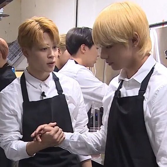 short thread of vmin disrespecting kitchens:  https://twitter.com/vmxn__/status/1290207031538798593