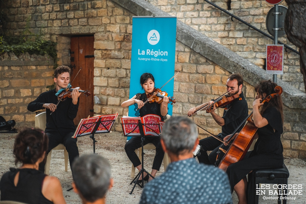 Journée marathon pour le #QuatuorRosalie à #BourgSaintAndéol : différentes rencontres en Ehpad, hôpitaux, quartiers, et de nombreux concerts gratuits dans des lieux différents 👏 Merci à tous les habitants pour leur accueil si chaleureux !