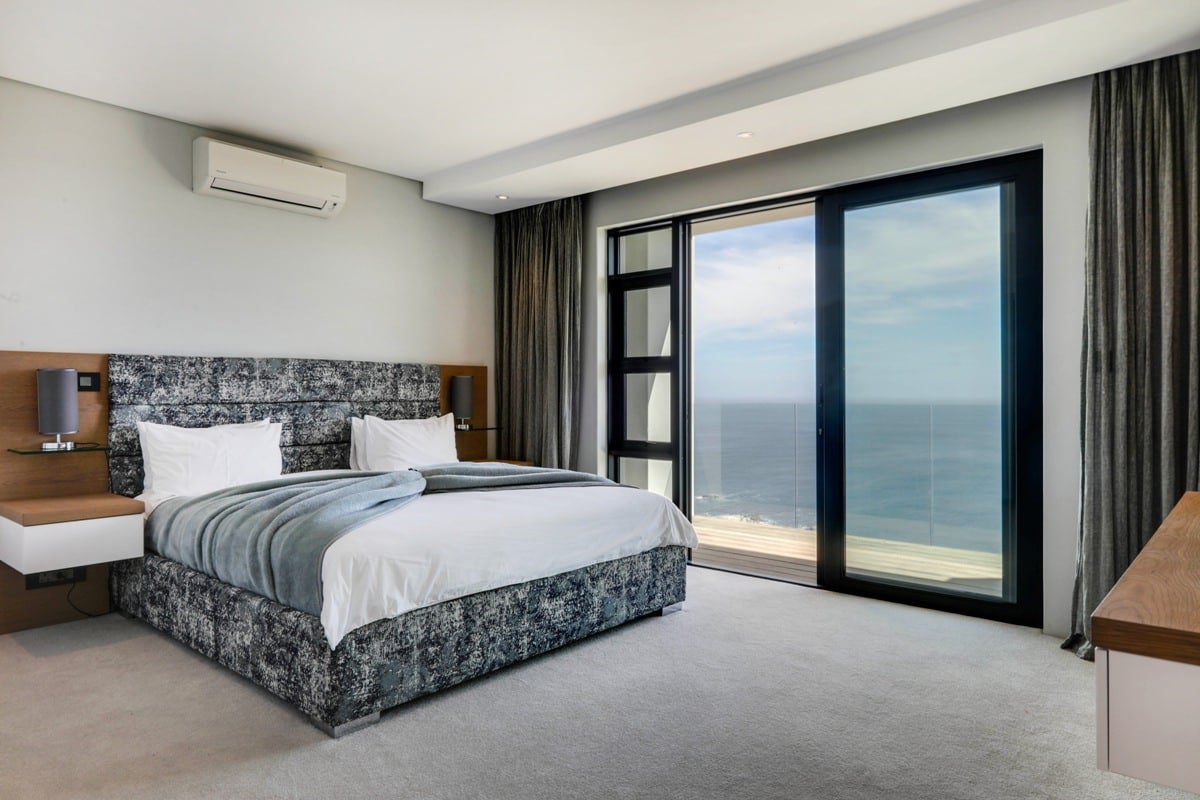 MirrorEdgeNet's tweet photo. Halo Villa - Camps Bay, Cape Town.
πππ
Whole house audio, video and network installation.
Featuring: Centralised location for all DSTV decoders, Apple TVβs network and WiFi equipment.
β
#CapeTown #CampsBay #ProAVinstall #LiveInstall https://t.co/9Se5xGRB1A