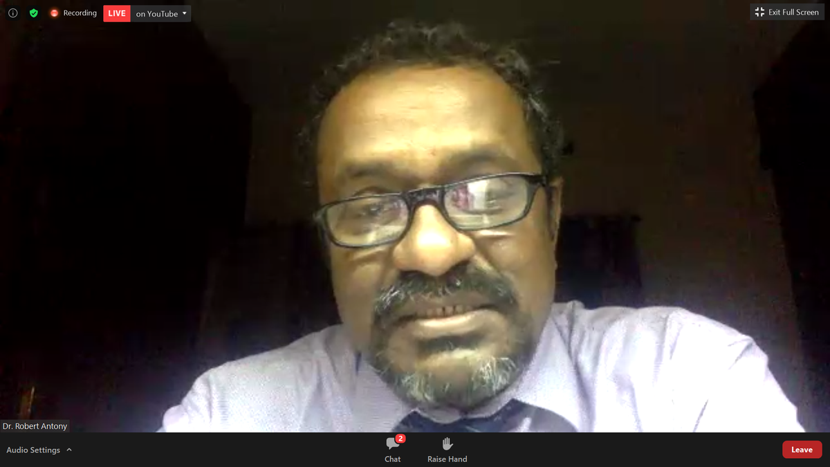 StJohnsResearch's tweet photo. #DrHJMOration #Webinar orgnzed on Aug 1 by #SJMCAA. Dr @YogeshJain_CG (Founder @JSSBilaspur) delivered Oration: Understanding #PublicHealth thro’ #nof1
Dr Tony Raj (Dean #SJRI) presented a plaque & Dr R Antony (vPresident #SJMCAA) gave #VoteofThanks
Link: https://t.co/CaMPc7vhUX https://t.co/9jm9S9gLVm