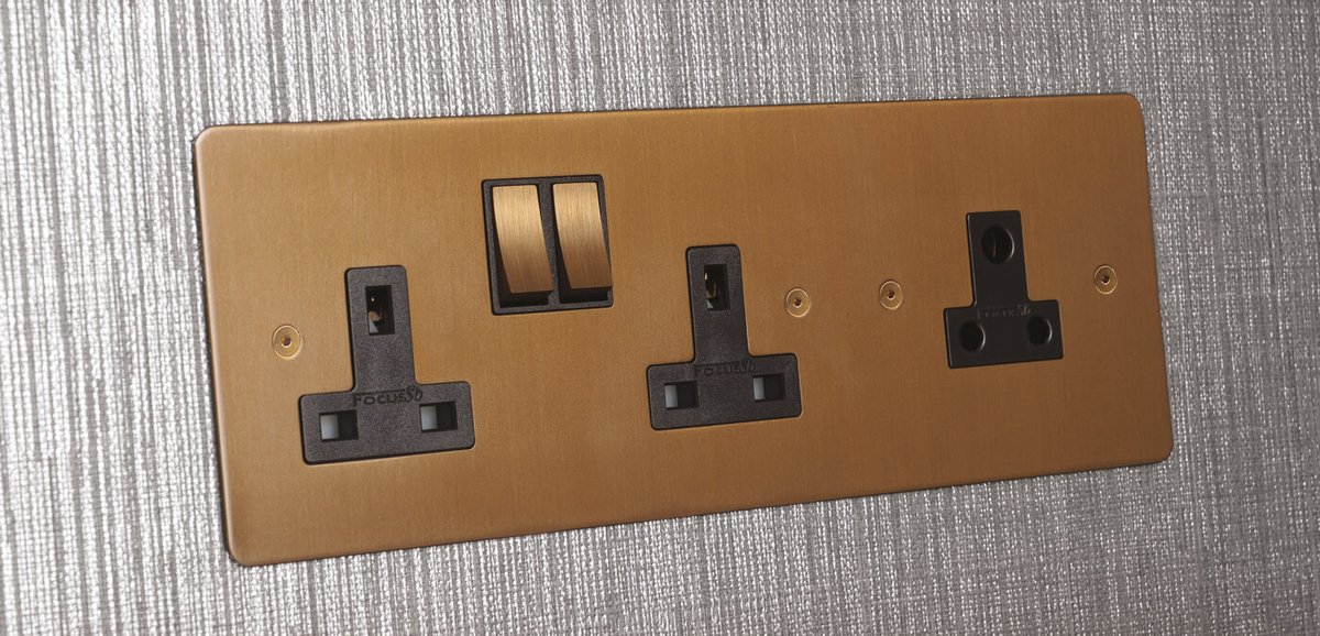 FocusSB's tweet image. Combination Sockets 👍

Specify combination switched socket outlet plates exactly how you need them with no minimum order or design charges.

focus-sb.co.uk/bespoke-servic…

#Socketsandswitches #Bespokedesign #Lighting
