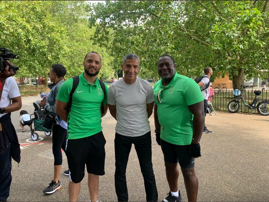 acltcharity's tweet photo. Pictured below are the @KickOffAt3 co-founders @AshleyLevien & @MW_kickoffat3 alongside ex @OfficialBHAFC Manager Chris Hughton. Ashley & Michael are our #MotivationMonday. What they created via #RunOffat3 was exceptional. We are so grateful to them & their drive & vision. ๐๐พ https://t.co/7tKWcLrIZf
