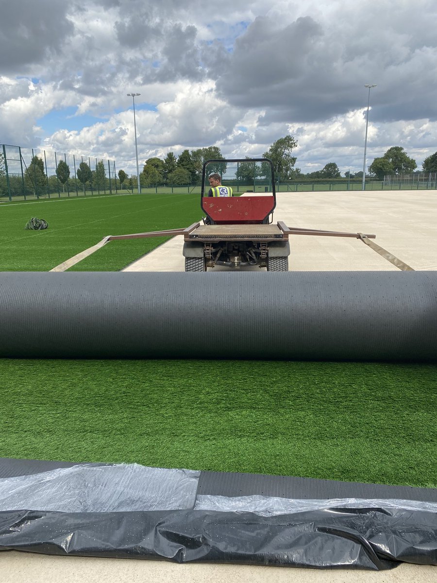 Full size 3G install for ⁦<a href="/HBSports_/">HB Sports Surfaces</a>⁩ ⁦<a href="/TigerTurfUK/">TigerTurf UK Ltd</a>⁩ ⁦<a href="/TeamTigerTurf/">Team TigerTurf</a>⁩ #atomicpro60