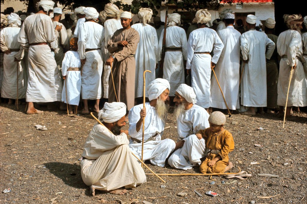 hawaa_home's tweet photo. الحياة في مسقط ضمن مجموعة "برونو باربي" 1972م https://t.co/FLGPjDO0wH