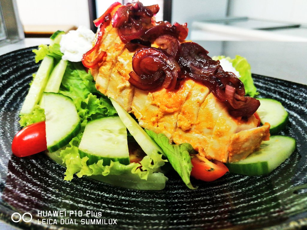 Chef_Tkay's tweet photo. Start your week with some positive vibe, focus, believing in yourself and some good food seasoned with love

Smoked chicken salad
Deconstructed chicken ballotine
Chicken roulade
Pan fried salmon

#chicken #salmon #salad #lunchideas #dinnerfoodideas https://t.co/Ttx9F6oBmm