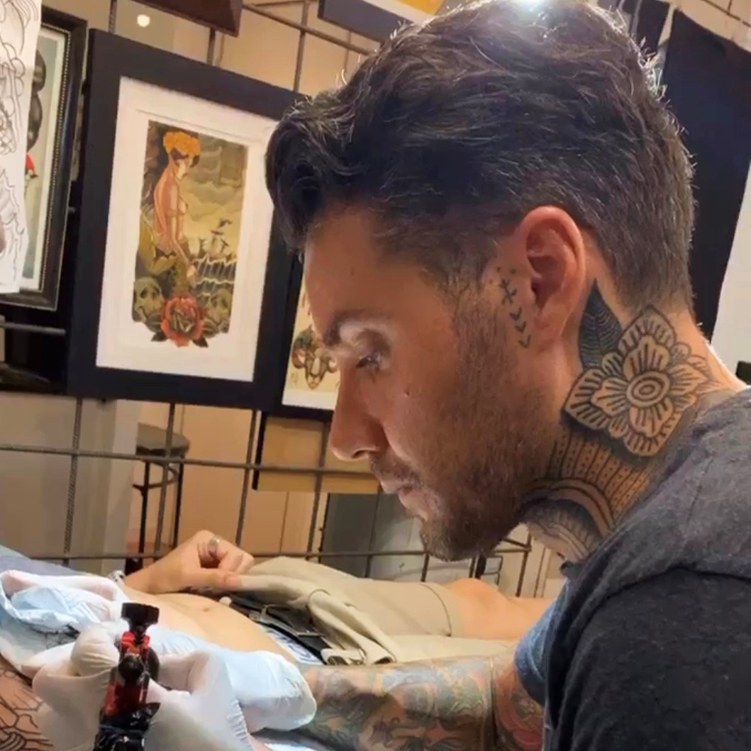 Killer Ink Tattoo on X: "Toni Donaire is a Spanish #neotraditional specialist renowned for his bright & bold #tattoos. Read all about our sponsored artist of the month: https://t.co/OeakzNQf6N #killerinktattoo #killerink # tattoo #