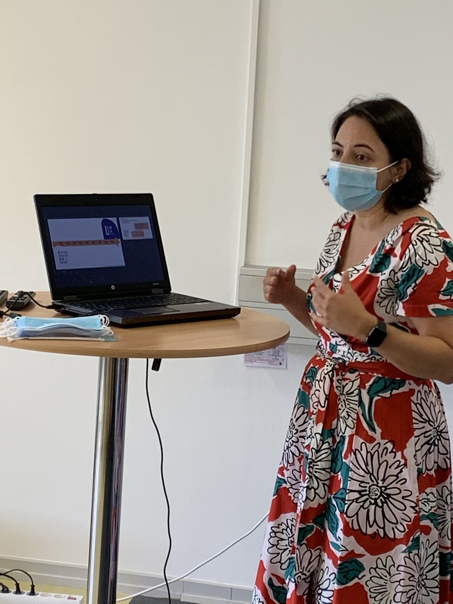 rlpNews's tweet photo. Wissenschaft, Wirtschaft und öffentliche Institutionen arbeiten hier gemeinsam an digitaler Innovation. Ministerpräsidentin Malu #Dreyer trifft Gewinner des Helthcare #Hacksthon: Apps für: Erste Hilfe, Wunddokumentation, leichte Sprache und Herzinsuffizienz #Sommerreise #RLPTour https://t.co/CIoO3CuDIR