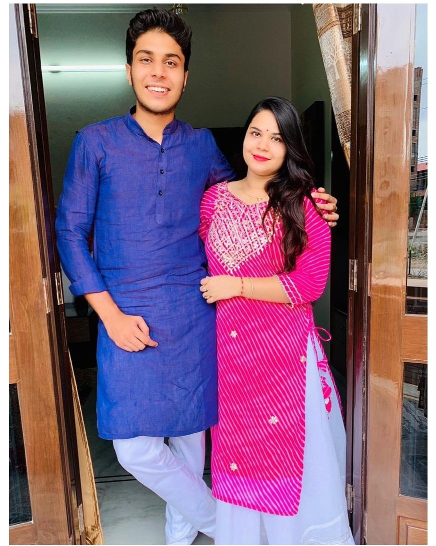 siddharth7___'s tweet photo. I have always confided in you, and you have always given me the freedom to do so many amazing things in my life. I wish our bond strengthens with each Rakhi. Happy Raksha Bandhan! I am glad to receive the most precious gift from God - that is you.
#rakshabandhanspecial https://t.co/dqG8rgJEUT