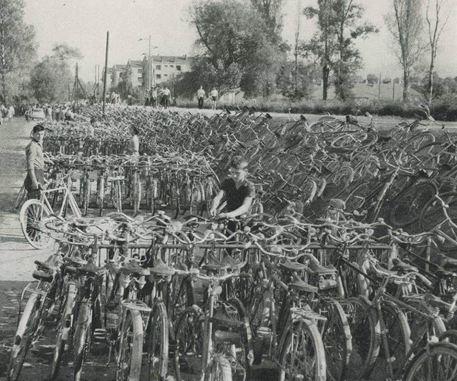 Парк кај Градскиот стадион -  60-тите години.