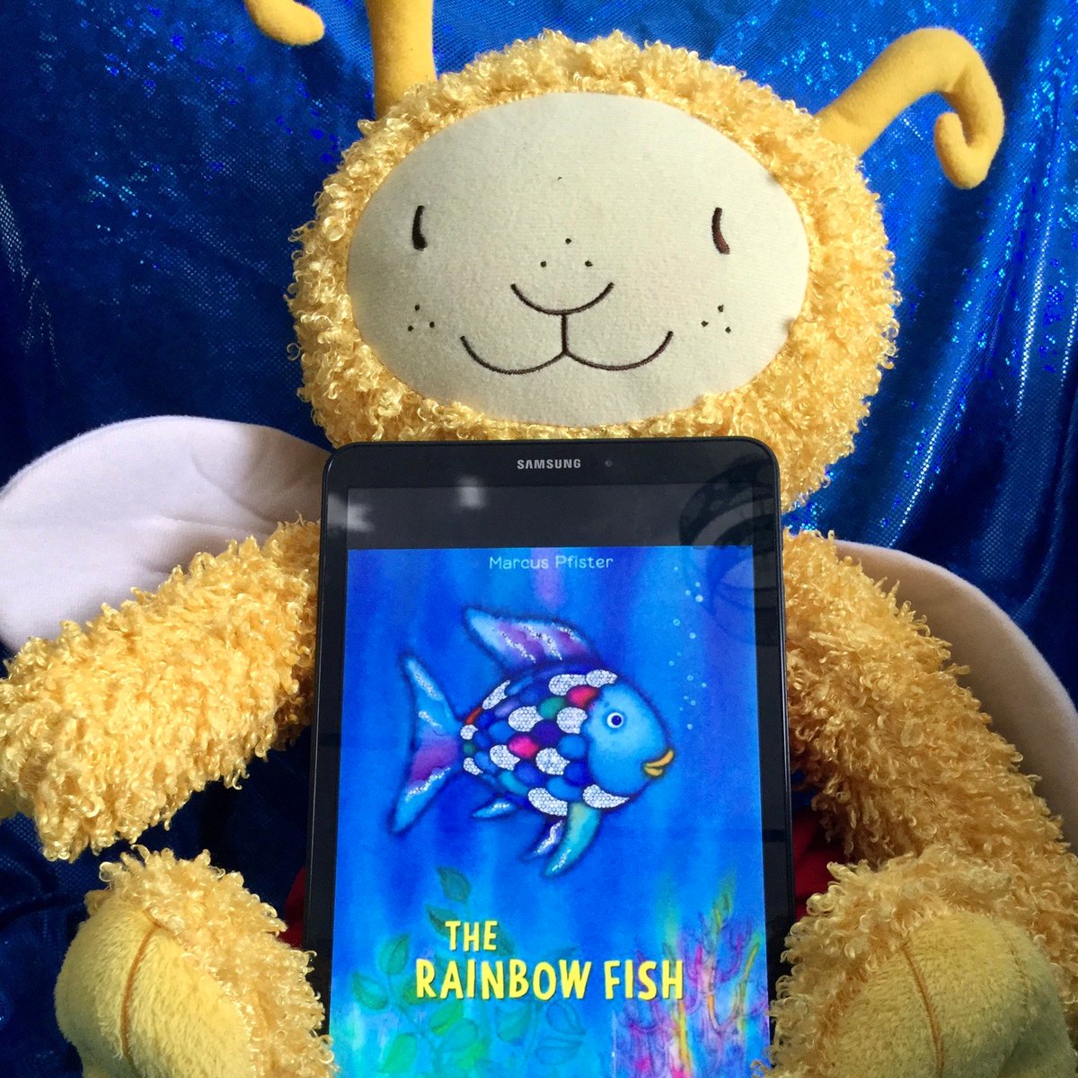 InverclydeLibs's tweet image. Join us over on our Facebook page for some #BookbugSession Fun!

bit.ly/InverclydeLibr…

Today&apos;s story link is for The Rainbow Fish by Marcus Pfister, published by @NorthSouthBooks.

#LibraryLiveInverclyde #BookbugOnline #LoveStories #LoveSongs #LoveRhymes #UnitedByBooks