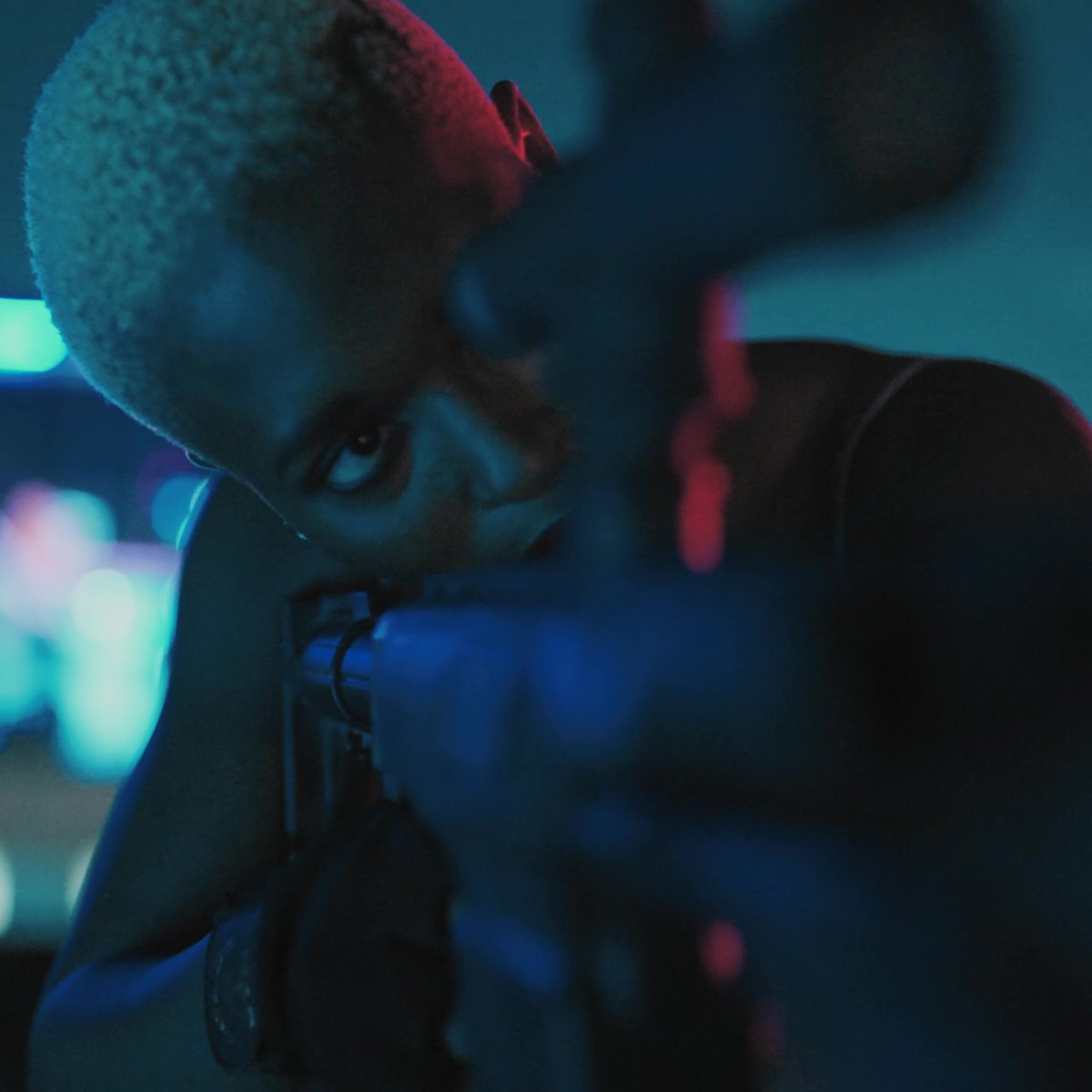 hbk_mp's tweet photo. In all that you do, never lose focus! Ready? Aim, fire!
- - - - -
Dans tout ce que vous faites, ne perdez jamais votre concentration! Prêts? En joue, feu!
#HBKMotionPictures #INSENSIBLE #HBKNigeria #HBKCaribbean #Neollywood https://t.co/Uq8BCmzdpt