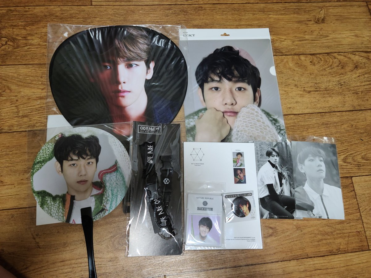 Le55893483's tweet photo. 엑소 굿즈양도합니다
#엑소 #엑소굿즈 #엑소굿즈양도 #디오굿즈 #백현굿즈 https://t.co/qukzgATD9E