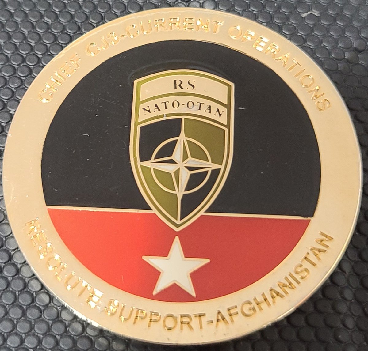 phoenixchalcns's tweet photo. This morning we are embracing the much-needed dose of #caffieneloading taking place as our #team voraciously consumes their #coffee. We wanted to share this @NATO .military @australianarmy #chiefcjscurrentoperations #commandinggeneral Operation Resolute Support #challengecoin https://t.co/eokRKrAQic