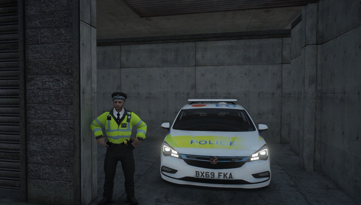 715Sherlock's tweet photo. Whilst waiting for the @LondCallingRPC fleet team to drop off a new vehicle I took an Astra out for a change. https://t.co/rWJbhSHgaN