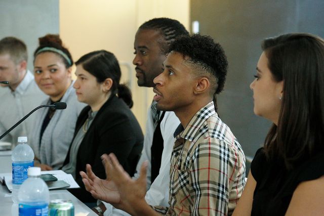 CornellAAP's tweet photo. ATTENTION AAP ALUMNI: #CornellAAP's Office of Admissions is looking for alumni interviewers to meet with and interview undergraduate applicants. All interviews will be conducted virtually! Fill out form for more information: https://t.co/R0FDkm9xmD @CornellAlumni @Cornell_CRP https://t.co/61MXkL50q5