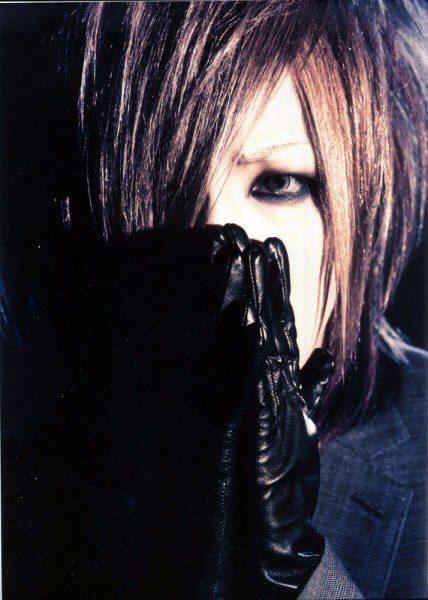 Ruki as otters, a thread hope it’ll heal me