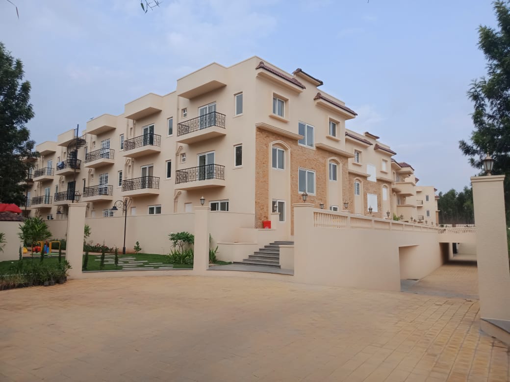 rexsquare's tweet photo. The Hamptons by Saiven is a luxurious 4BHK Villa project situated just off Sarjapur Road, Bangalore.
#RexSquare #TheHamptons #Saiven #Hamptons #Villas #Bangalore #realestate #home #investment #luxuryrealestate #house #realtestatebangalore #architecture #LuxuryVillas https://t.co/MuJQuEaXEz