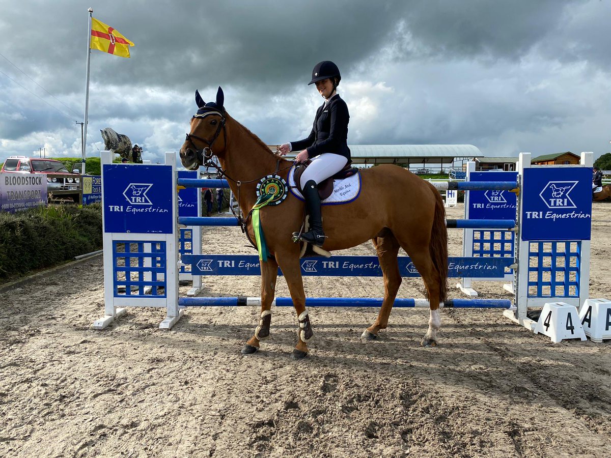 triequestrian_1's tweet photo. Well done to our sponsored rider Katie Conlon. Katie and Ping Ball finished fourth in the 1.50m Horse Sport Ireland Premier Series in Mullingar yesterday and also claimed the leading young rider prize. #teamtriequestrian #triequestrian #katieconlon #showjumping https://t.co/RaBds7WvYV