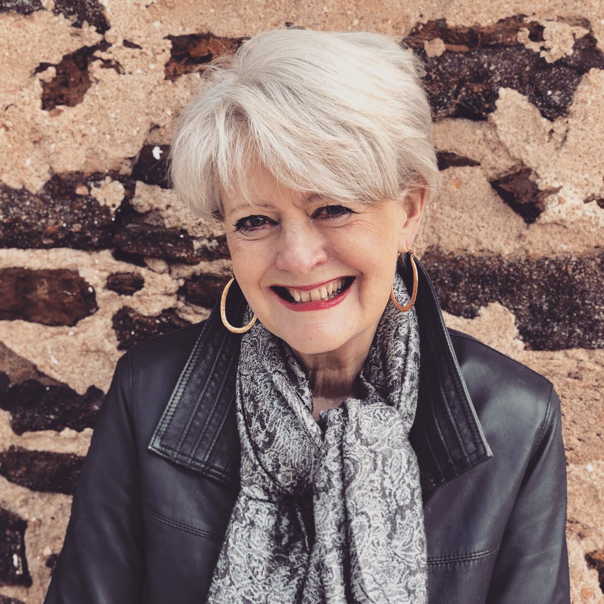 Sally_Clarkson's tweet photo. Dramatic or taxing emotions come upon us at surprising moments. I wonder if you, my sweet friends, were being taken by surprise by your own challenges, lack of support systems, and exhaustion when it all comes to the top—often unexpectedly. New podcast. https://t.co/ekLq1jzQ7D https://t.co/tdCE4Crj7h