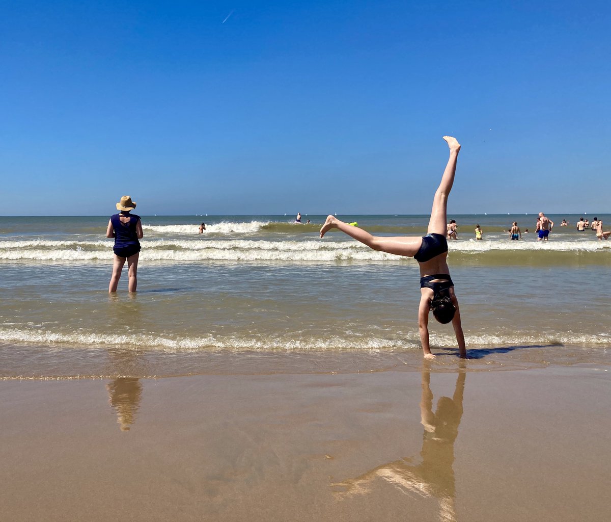 lou2twit's tweet photo. #summertime https://t.co/CRtNkzzVFo