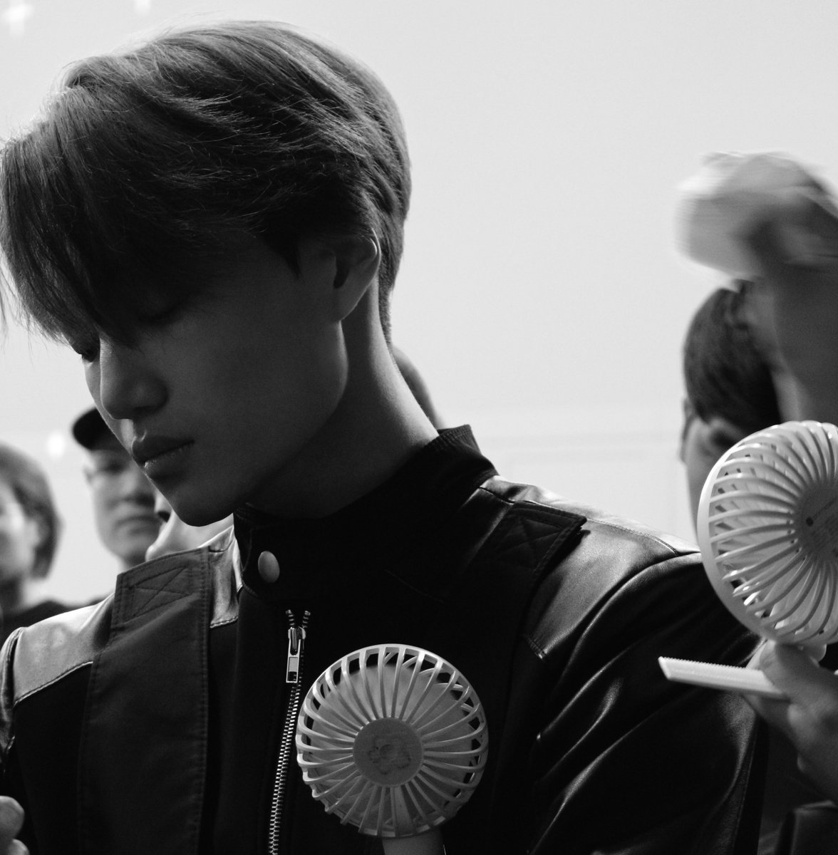 superm's tweet photo. [Too Good To Be Kept 📂 : SuperM 🤘] 
#ThrowBackToJoppingMVmaking
 
#KAI #SuperM #WeAreTheFuture #SuperMTheFuture https://t.co/VcUelsmJDX