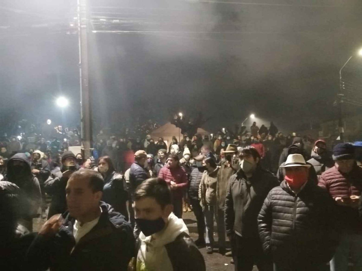 TrabajadoresCL's tweet photo. La noche de las ratas... https://t.co/QMz8ExgIVt
