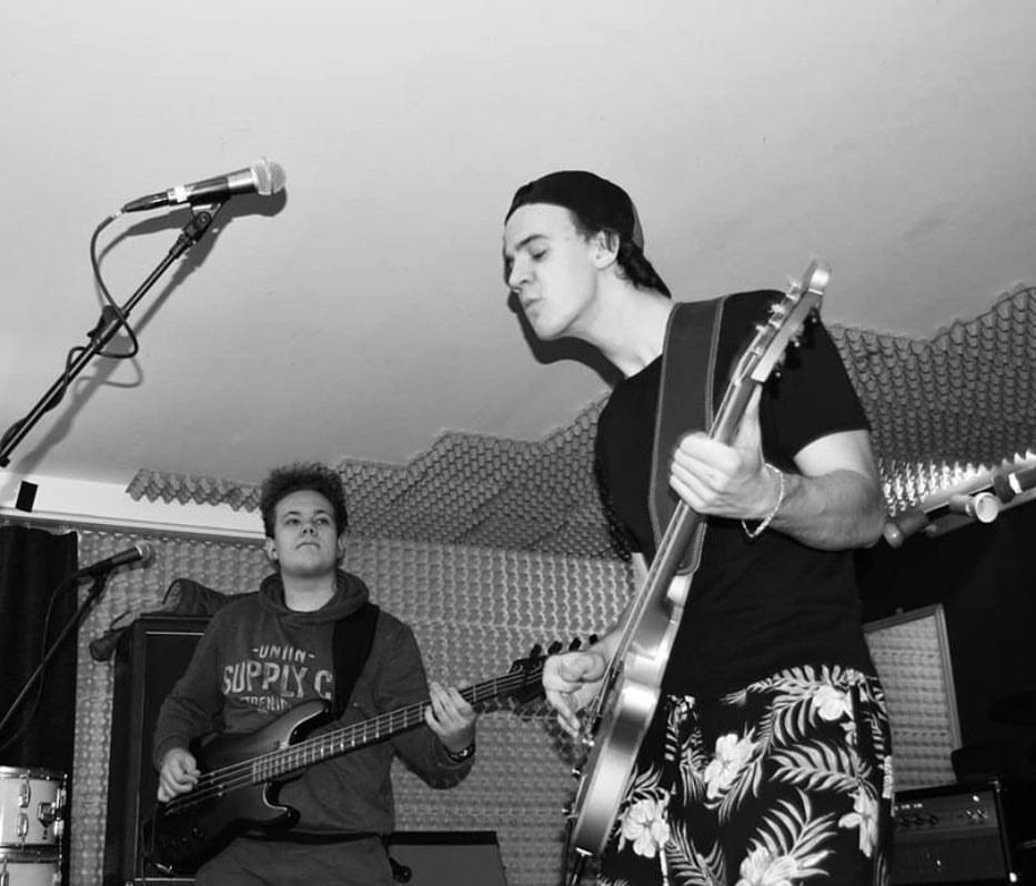 Rehearsals running! Nächste Woche kommen Infos 🔥🔥🔥

 #birdsview #birdsviewep #stonerrock #coffee #cigarettes #cigarettesandcoffeeep #cigarettesandcoffee #alternative #alternativerock #band #grunge #stoner #rock #doomrock #liveband #music
instagram.com/p/CDZE0EFJLDa/…