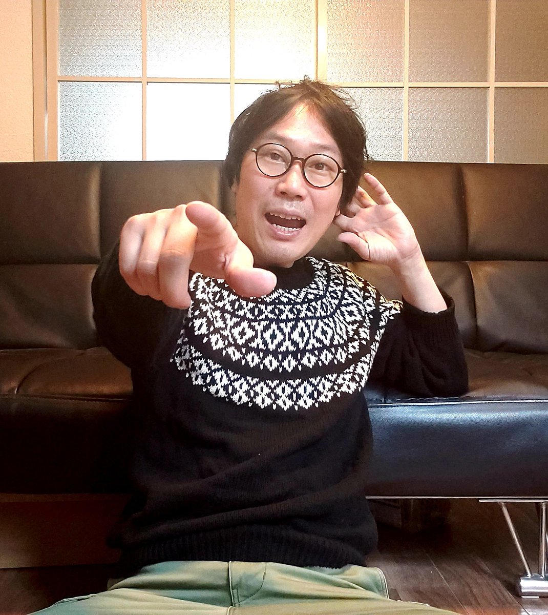 大北 隼也 ソン セビョクさんになりたくて 100枚ぐらい写真を撮ったんですが これが限界でした 夏場にセーターは暑いですね マイディアミスター 私のおじさん 韓国ドラマ ソンセビョク 大北隼也 T Co Enxoelw48e Twitter