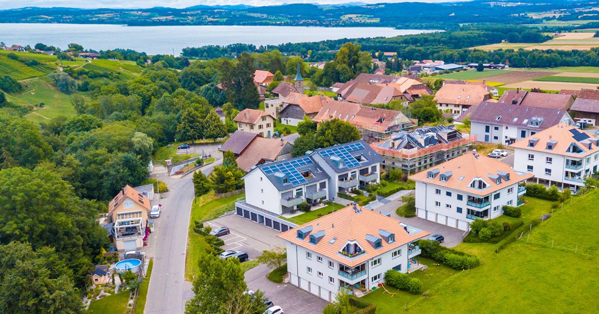 Foxstone_ch's tweet photo. Nouvelle offre disponible à Vully-les-lacs (VD) 🏢
6 appartements 100% loués ✔️
Construction récente (2012)
Rendement net attendu sur investissement 5.65% 📈
👉🏼 https://t.co/giWx9QqwaF
#Foxstone #Crowdfunding #Immobilier #CrowdfundingImmobilier #RealEstate #VullyLesLacs https://t.co/JhTOXgVv5X
