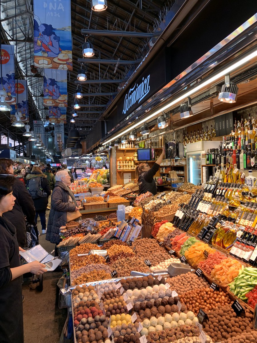 TsekovaMaria's tweet photo. Barcelona before coronavirus #colorful #market https://t.co/gKRNTqwVf8