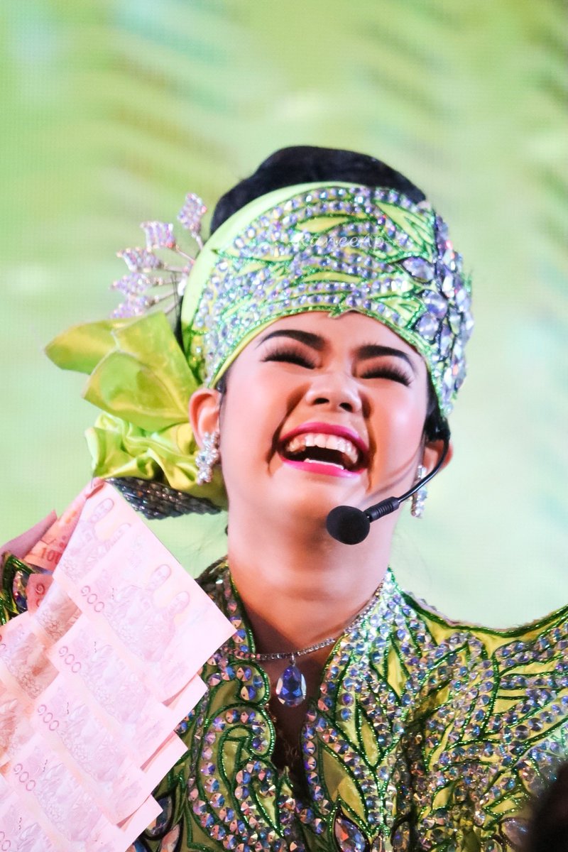 RaneeAnopatcha's tweet photo. 💚สีเขียวน่ารัก คึกคักเวลาลงเล่น สดใสน่ารักตามสไตล์
"สุริฉันท์" นางเอกตาสระอิ "น้องปอยลูกท่าเรือ"😘🤟🏻

#BPFCbyRanee
#_tanutcha_poy
#ศรรามน้ำเพชร
#นางเอกตาสระอิ
#น้องปอยลูกท่าเรือ
#เพราะเขาและเธอคือเมนMainของพี่ https://t.co/0UsqscCkXo