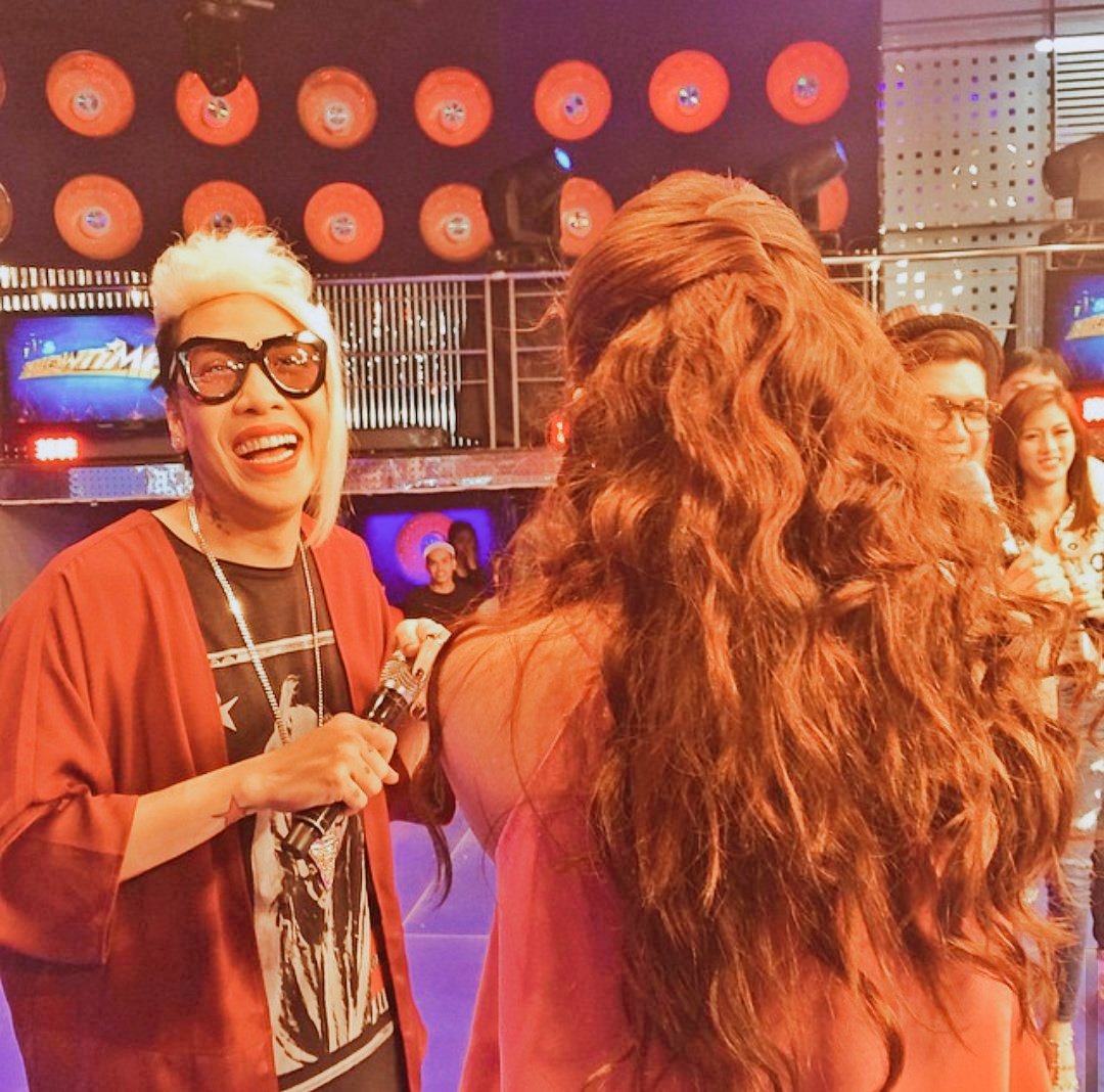 OViceral's tweet photo. Jose,

kawangis mo ang langit na bughaw
na sa pag gising ng umaga ay paborito kong natatanaw 
ang mga mata mong nakakatunaw 
sana sa akin ay mapukaw 

handa akong samahan ka sa pag sikat hanggang sa paglubog ng araw 
kahit pa ang mga sandali natin ay puro lamang nakaw. https://t.co/aUF8Qp9qSS