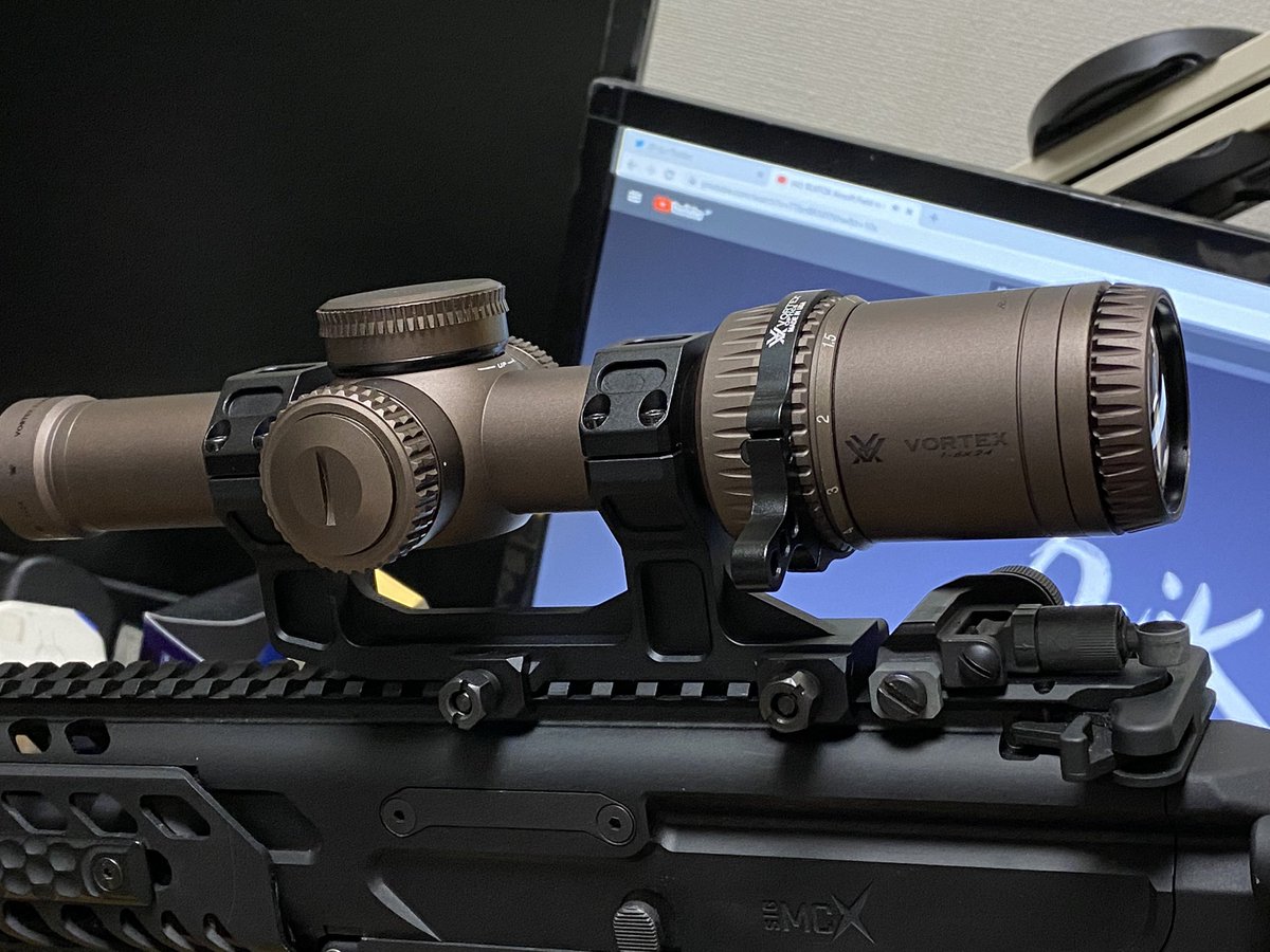 実はこちらも買っていました。 HWのVortex Razor HDレプリカ！ 自分は