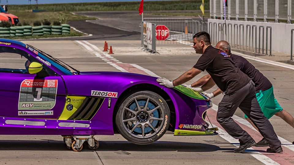 GP24_RO's tweet image. Pentru cea de-a treia etapă a RES 2020, care se va disputa pe 8 august, apar câteva schimbări extrem de interesante:  #GP24 #RomanianEnduranceSeries2020 #WilliMotorsport gp24.ro/gp24-inside-ro…