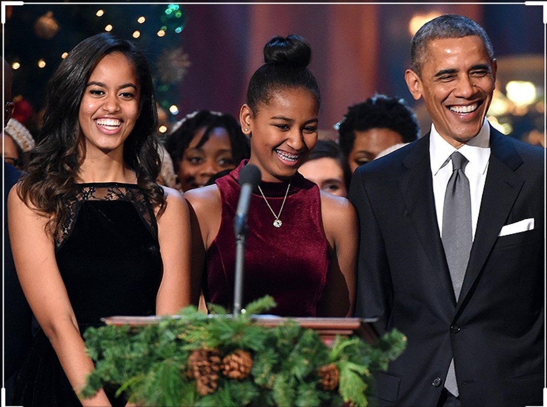 BlackEntMagazin's tweet photo. President Obama and his daughters Sasha and Malia. #bemfathers @BarackObama #BarackObama #men #fathers #examples https://t.co/fpOZxoqRSC
