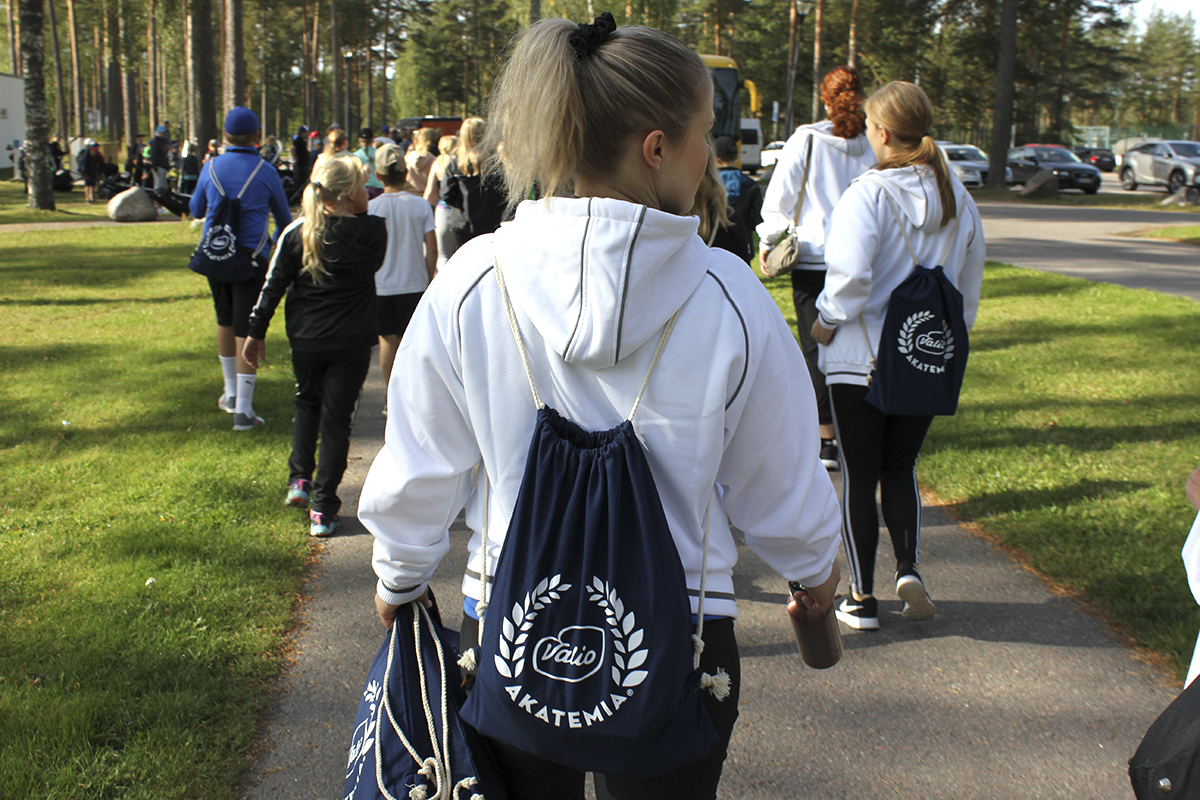 ValioFi's tweet photo. Valio Akatemia® stipendihaku on nyt käynnissä! Onko juuri sinulla, joukkueellasi tai koulullasi mahtava tsemppihenki ja hyvä tekemisen meininki? Stipendihaku käynnissä 30.9. saakka. Lue lisää ja jätä hakemus! #valioakatemia https://t.co/kR3msgIkUD https://t.co/6RcCuu44wk
