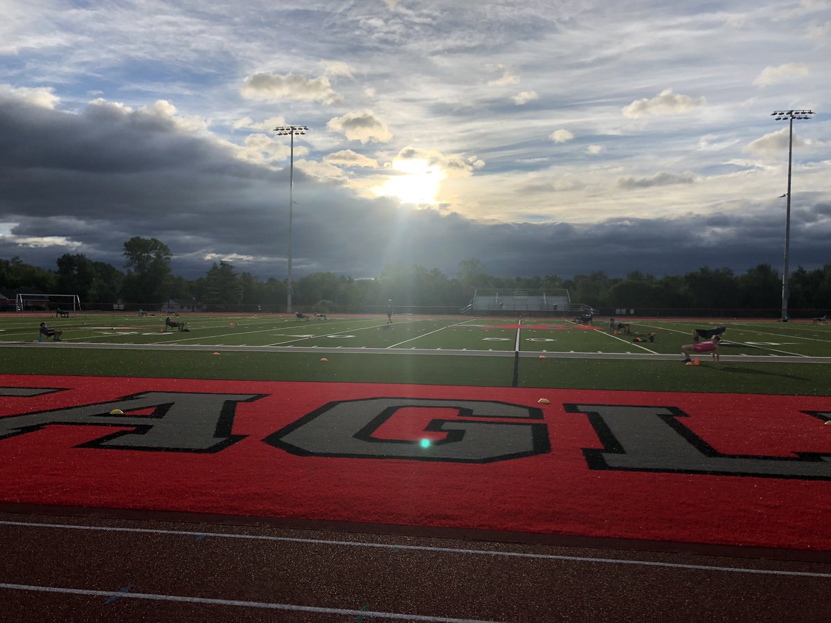 jcnation2000's tweet photo. Monday ✅. 6:30 AM group ✅
#Jcnation💪🏻 https://t.co/TSLvfSzc8L