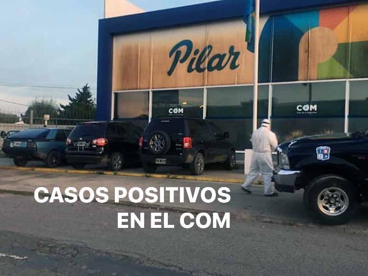 posicionpilar's tweet photo. #PILAR EMPLEADOS MUNICIPALES DESESPERADOS PIDEN AYUDA:

“ESTAMOS TRABAJANDO SIN PROTECCIÓN. EN CUATRO MESES NOS DIERON UN SOLO BARBIJO” 

EL INTENDENTE NO APARECE.

Se conoció que la delegación de Derqui fue un nuevo foco de infección de #COVID19 https://t.co/rr4TykJgpQ