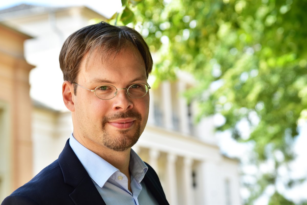 David Boos ist künstlerischer Leiter des Telemann-Veranstaltungsbüros in Magdeburg.

telemann.org/telemann-zentr…