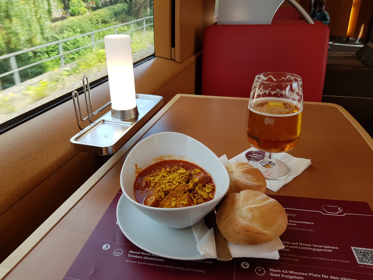 Back on track with Currywurst und brotchen in the  @_DiningCar !