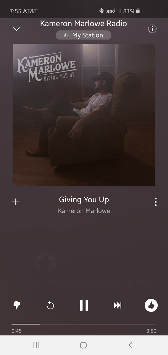 SharaeVictoria's tweet photo. #OnRepeat https://t.co/O4joKgRc4l