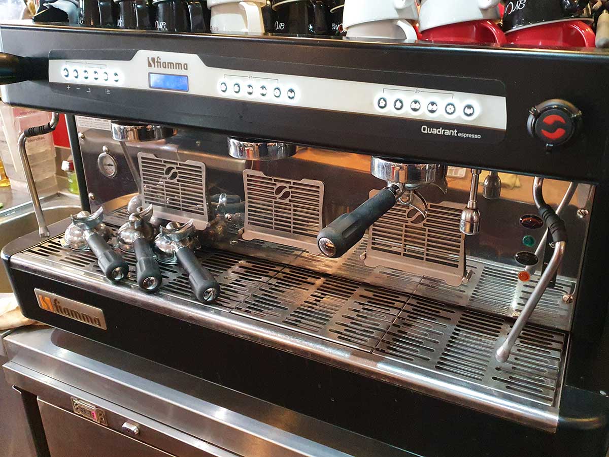 Down at Café Aroma in Poole early to miss the traffic. This beauty was installed a year ago and we were here to carry out a service. Got to keep the Gorgeous coffee rolling.