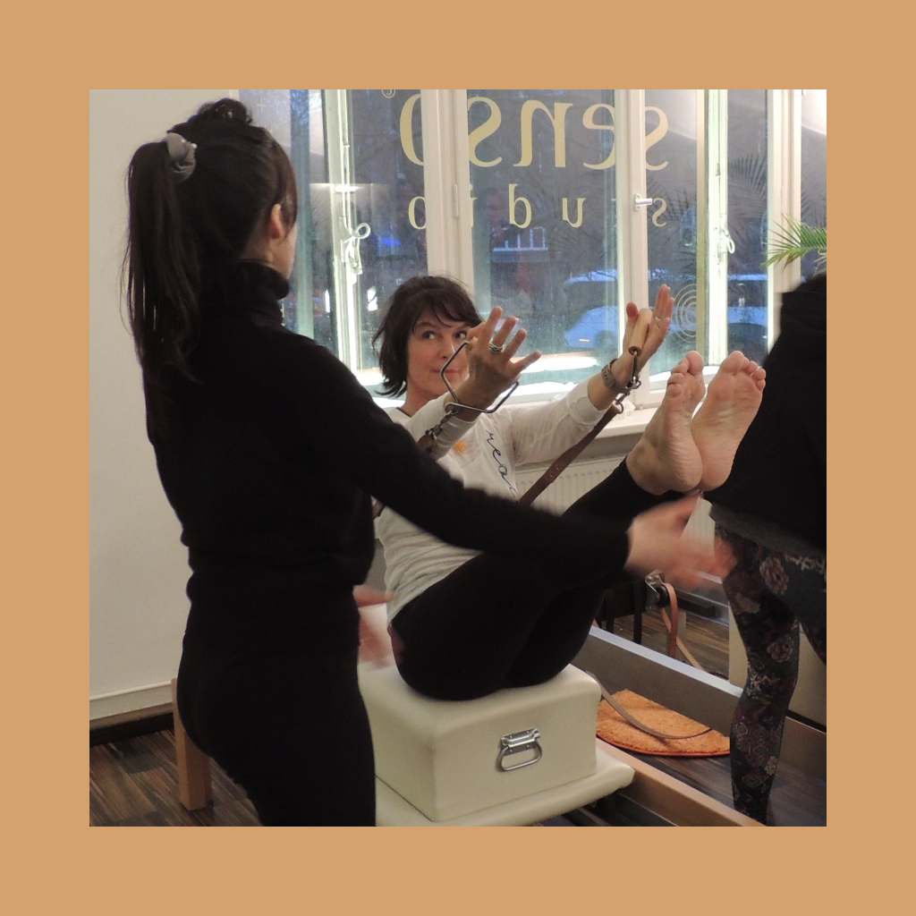 SensoStudio's tweet image. Private lesson on classical apparatus until September 28 euro per class
Whot? Whot?? Whot???
Private training? On apparatus? Only 28 Euro?
Yesss!!! With our apprentices, only till end of September!
IF you buy a 10-er card it is ONLY 25 Euro!!!
#sensopilates #pilates #therealpilat